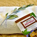 ホテル Orpheus *