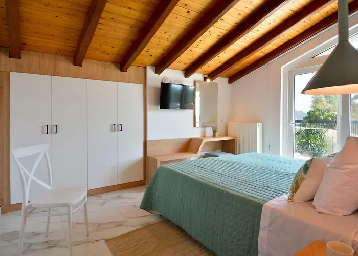 ορφέας Ξενοδοχείο Γουβιά