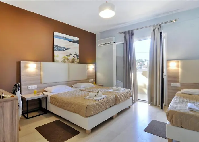 Отель Orpheus Гоувия